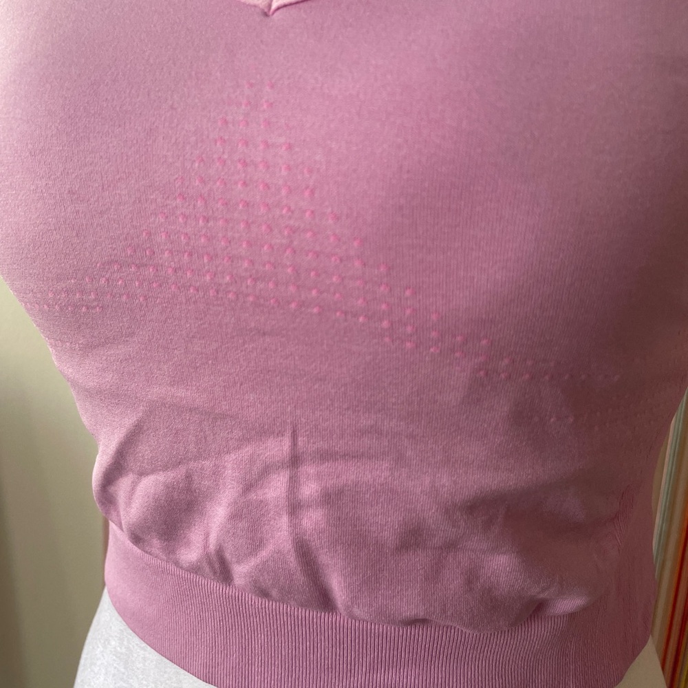 Gymshark Mauve Sports Bra NWOT - Picture 2 of 4